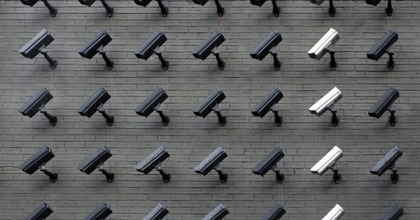 Spyware y stalkerware empresarial: la vigilancia digital que no ves
